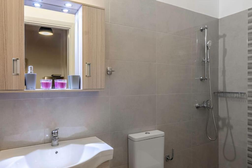 Spacious Close To Metro * Atene