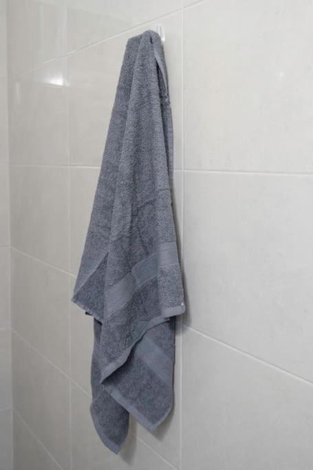 Spacious Close To Metro Apartment Athens